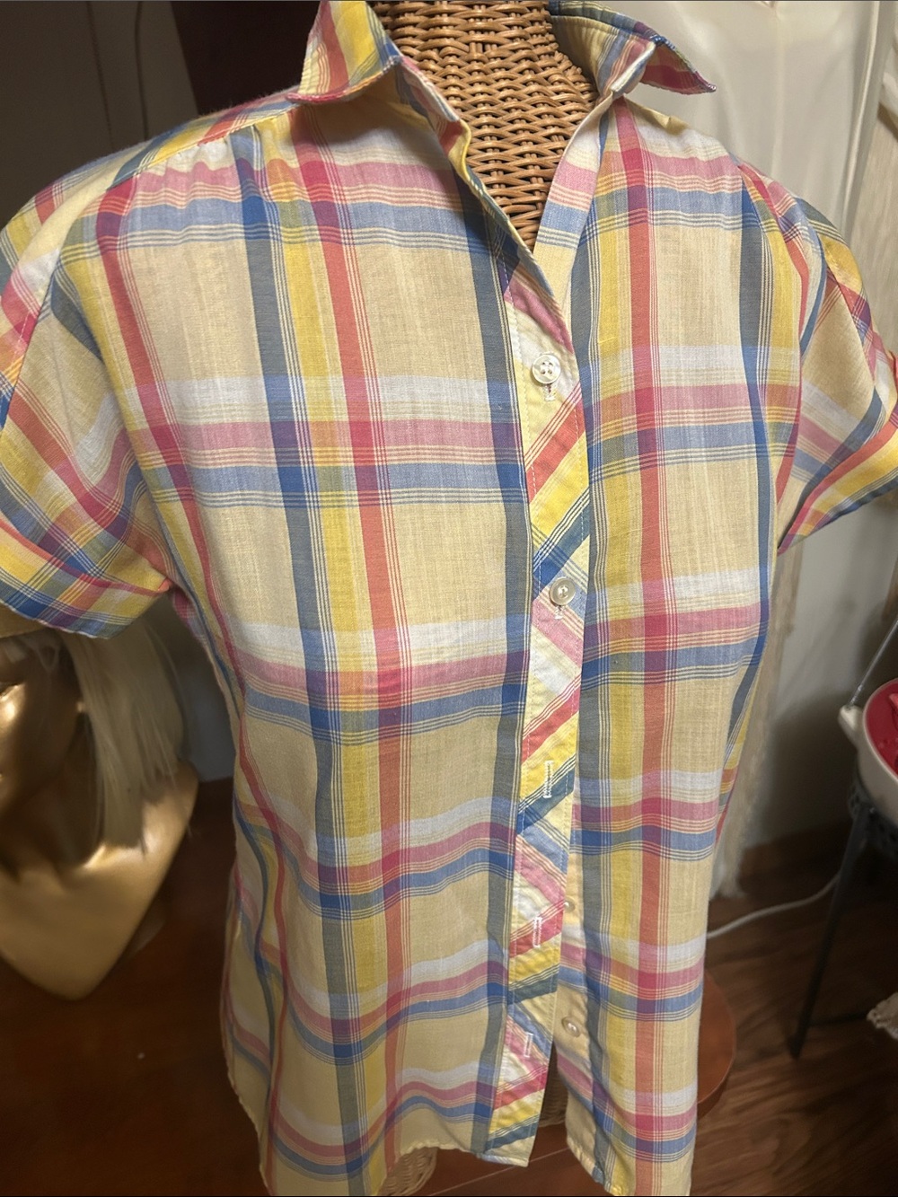 Whit Stag Short-Sleeve Cotton Plaid Button-Down Shirt in Yellow Plaid